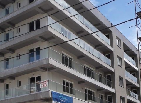 *MaiaMamaia.ro* 2 camere maMaia Nord pe malul Marii 49 mp