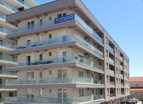 Apartament 2 camere maMaia Nord pe malul marii
