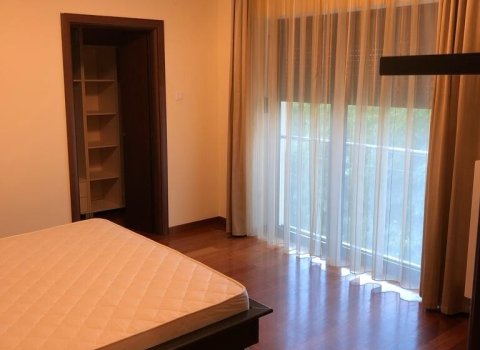 Apartament Lux Mobilat cu Terasa Pitesti | Strada Teilor | Et 2