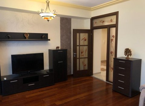 Apartament Lux Mobilat cu Terasa Pitesti | Strada Teilor | Et 2