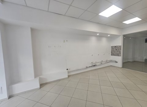 Cabinet medical | Spatiu Comercial de inchiriat | Pitesti, Central