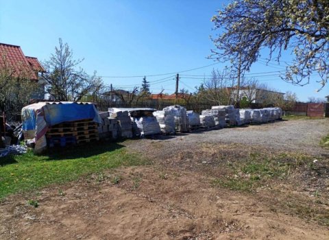 De vânzare – Casă spațioasă cu livadă, situată în Comuna Moșoaia, sat Smeura (Dealul Viilor), la doar 7 km de Pitești.