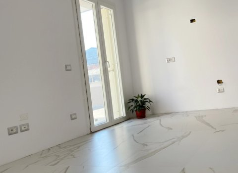 Apartament 3 camere cu gradina | Verona - Italia