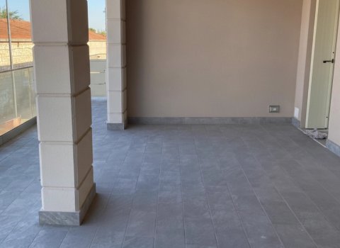 Duplex spatios 5 camere cu 2 bai | Verona - Italia